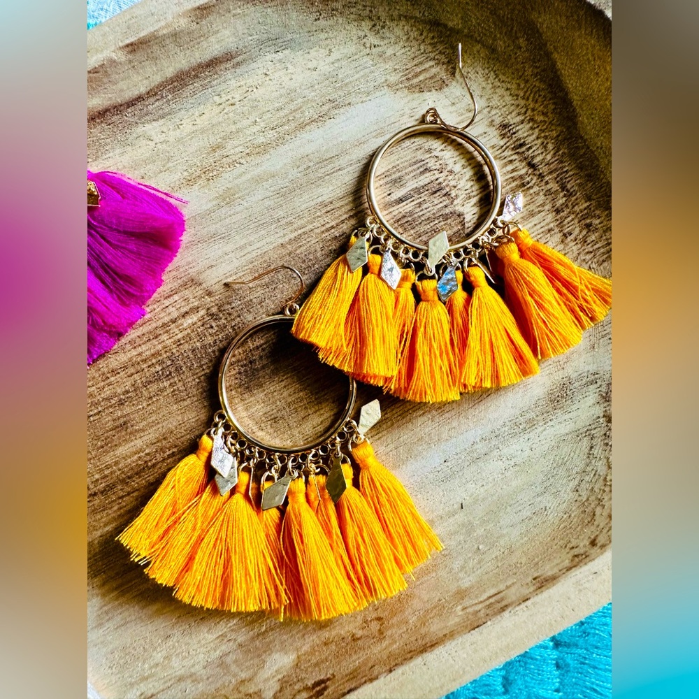 ☀️☀️Pretty Orange and‎ gold summer tassel earrings FIESTA☀️☀️